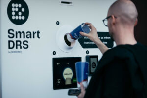 Automat pre vratné poháre Smart DRS na automatické vracanie pohárov