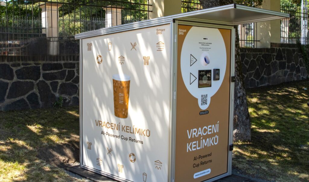 Outdoor Smart DRS AI-powered cup return station.